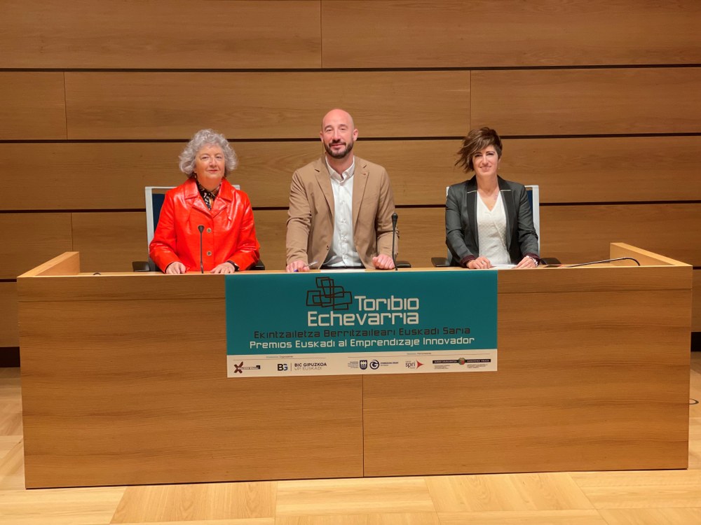 En marcha la 33º edición de los Premios Toribio Echevarria al emprendimiento innovador Imagen de la presentación de la 33º edición de los Premios Toribio Echevarria.