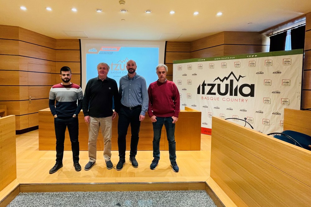 La Itzulia presenta el recorrido completo de la edición de 2023, que tendrá lugar del 3 al 8 de abril Imagen de la presentación de la Itzulia de 2023.