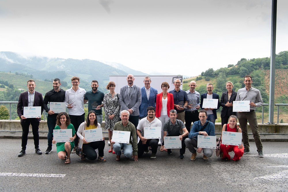 Las startups Ventipet y Robtrusion se alzan con los Premios Toribio Echevarria 2022 En la imagen, miembros de las empresas participantes en la 32º edición de los Premios Toribio Echevarria.