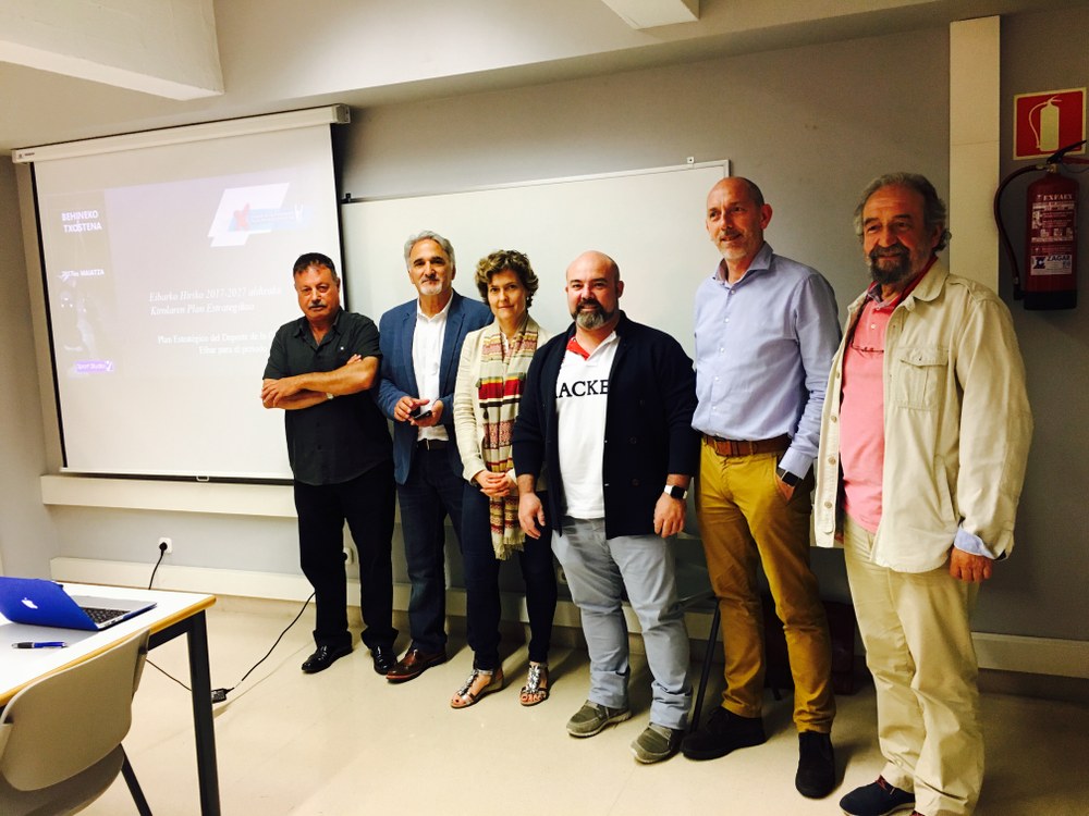 Presentado el informe provisional del "Plan Estratégico del Deporte de la Ciudad de Eibar para el periodo 2017-2027"