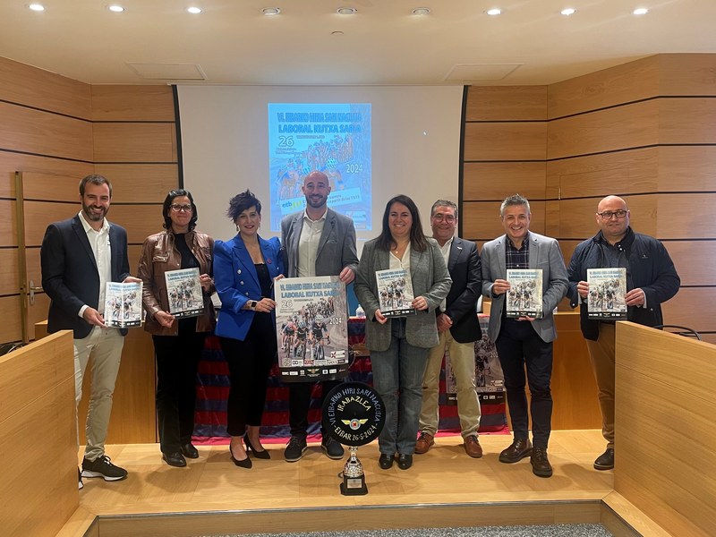 Imagen de la presentación del VI Gran Premio Ciudad de Eibar-Laboral Kutxa Saria.