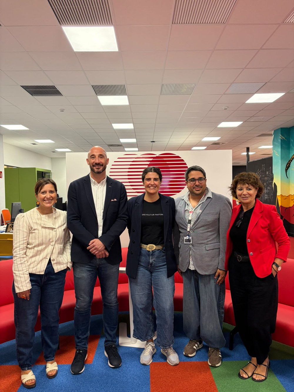 Representantes institucionales.