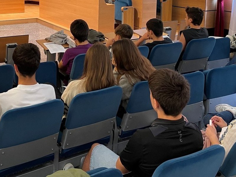 "Umeak Eskolara" 2025 refuerza el apoyo a las familias y estudiantes