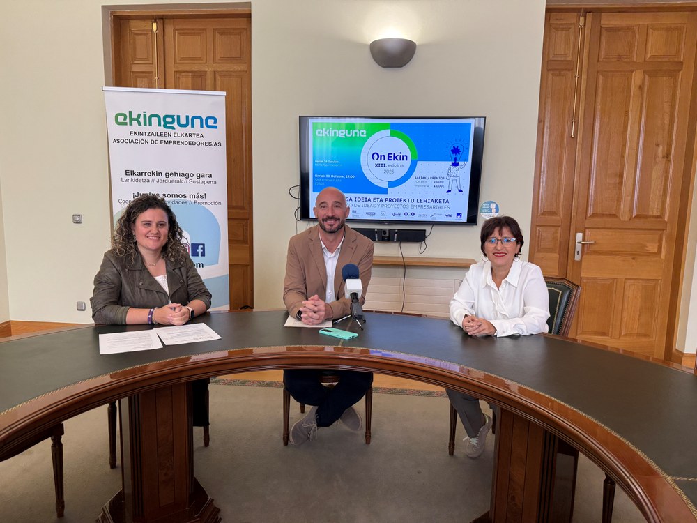 Presentación del concurso de ideas y proyectos empresariales 'On Ekin'.