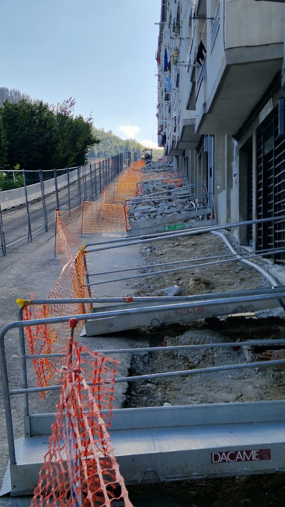 Ya están en marcha las obras de reurbanización en la calle Bustinduitarren Calle Bustinduitarren.