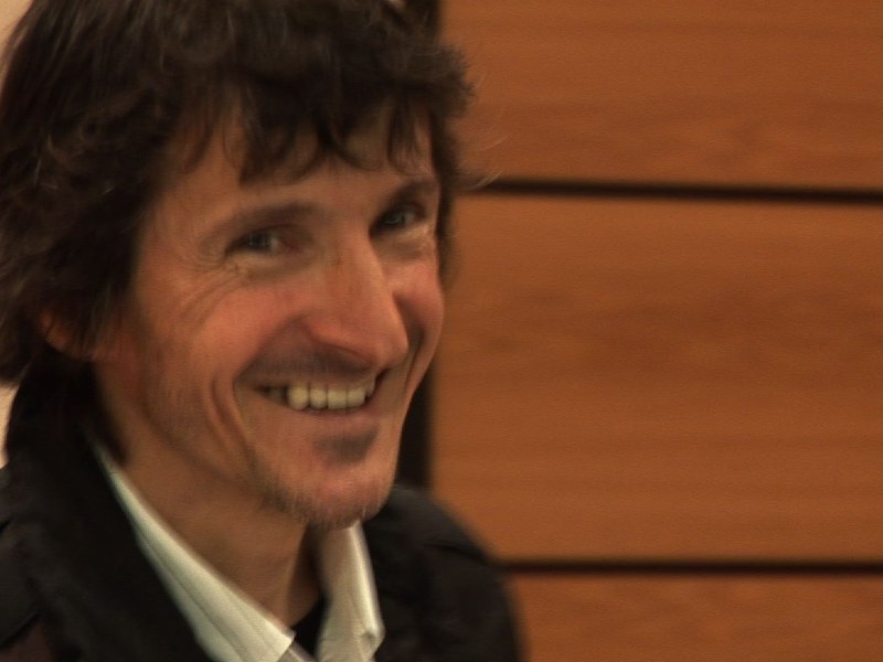 Asier Cuevas recibe el premio "Txopitea eta Pakea".