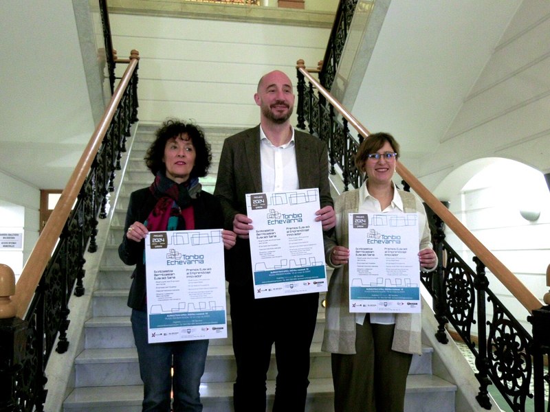El Ayuntamiento de Eibar y BIC Gipuzkoa han presentado la edición 34 de los Premios Toribio Echevarria al emprendimiento innovador.