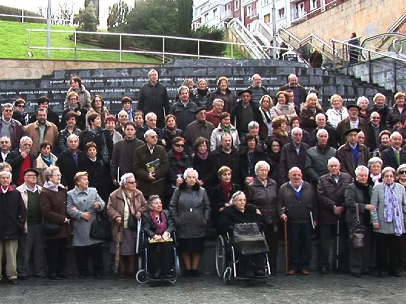 Homenaje a los niños de la guerra en Eibar.