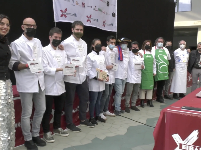 El pasado sábado se celebró en nuestra ciudad el cuarto Concurso de Pintxos “Bacalaos Alkorta” y el decimoséptimo Concurso infantil de Bacalao.