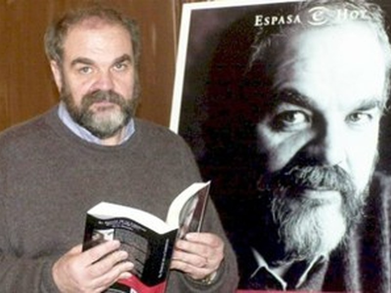 La fundación Mario Onaindia cede a Eibar su fondo documental.