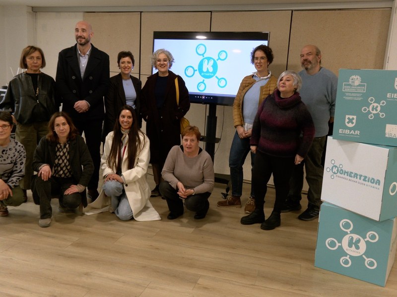 El pasado viernes, 12 de diciembre, el Ayuntamiento de Eibar presentó en Errebal la campaña “K-BITAMINA – Eibarrek behar duen bitamina”.