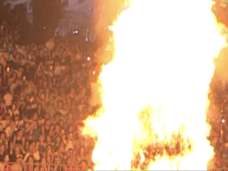 San Juanes en Eibar 2023 (1) San Juanes 2023. - Recibimiento a los Dulzanieros de Estella, pregón y Txupinazo, Hoguera de San Juan y Tamborrada