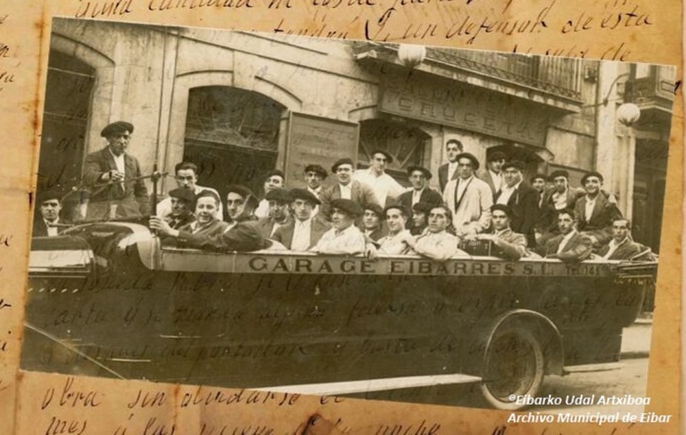 Eibarko Udal Artxiboa. 675 urte, eta etortzeko daudenak. Eibarko Udal Artxiboa. 675 Urteurrena.