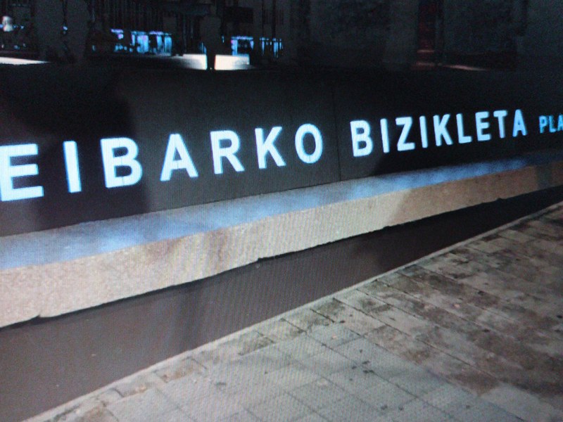 Udalak bat egingo du larunbat honetan, martxoak 25, Endomarcharen munduko ospakizunarekin, endometriosia ikusarazten duen mugimenduarekin Eibarko Bizikleta Plazaren artxiboko irudia.