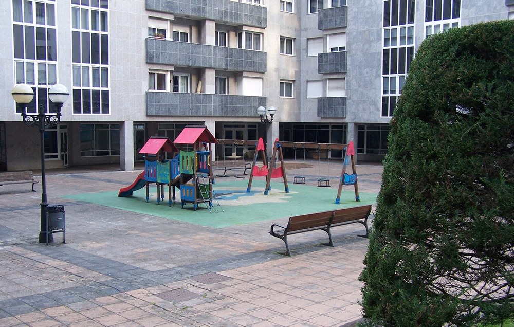Arane plaza eraberritzeko obrak (1. eta 9. zenbakien artean) hasi dira