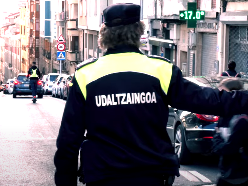 Auzozain berriak hasita daude Eibar patruilatzen, auzoetan hurbileko segurtasuna indartzea helburu