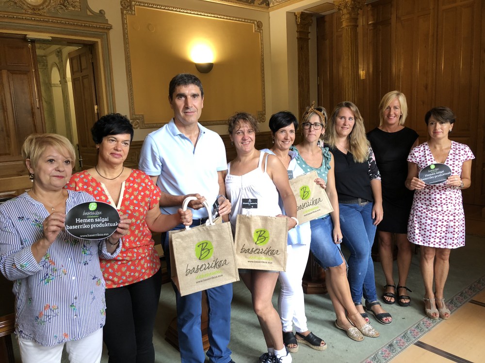'Baserrikoa Debabarrena', tokiko eta garaiko produktuen kontsumoa bultzatzeko ekimena