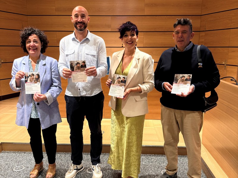 Eibar Konecta-k zerbitzu digitalak herritar guztiengana hurbiltzea eta eten digitalari aurre egitea proposatzen du