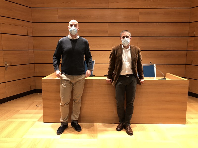 Miguel de los Toyos alkatea eta Jon Iraola Obra, Hirigintza eta Ingurumen zinegotzia.