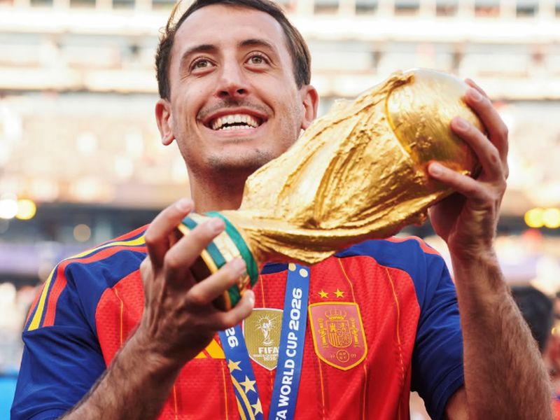 Mikel Oyarzabal herriko Seme Kuttun izendatzea proposatu du Eibarko Udalak