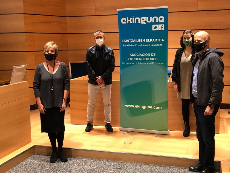 'On Ekin' enpresa arloko ideia eta proiektuen lehiaketaren VIII. edizioaren aurkezpena.