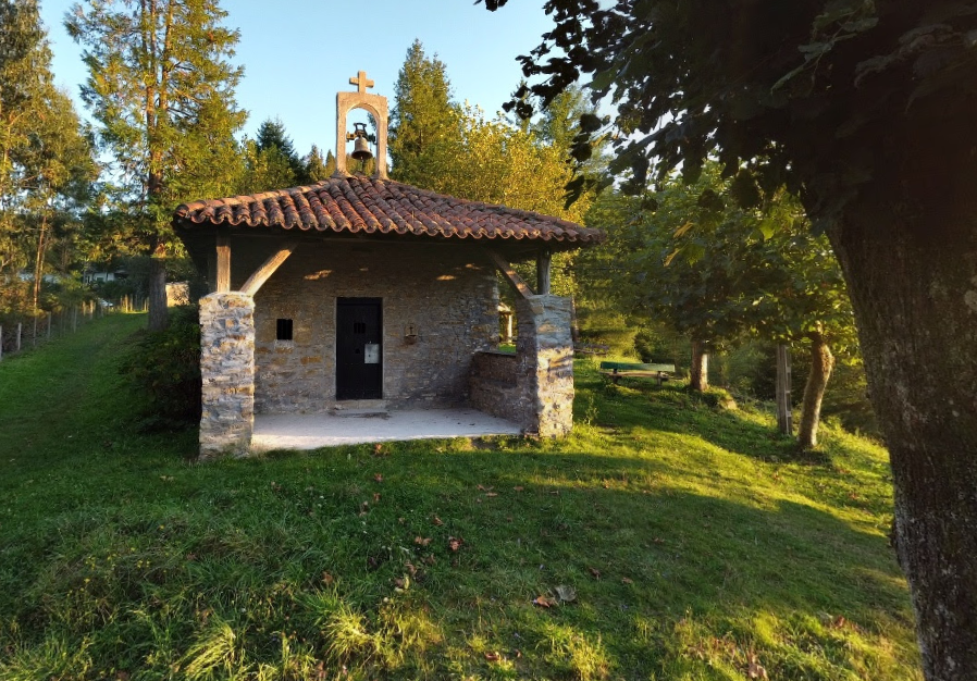 Txonta aldeko landa-bideetako hobetze-lanak amaitzear daude Artxiboko argazkia. San Salbatore ermita.