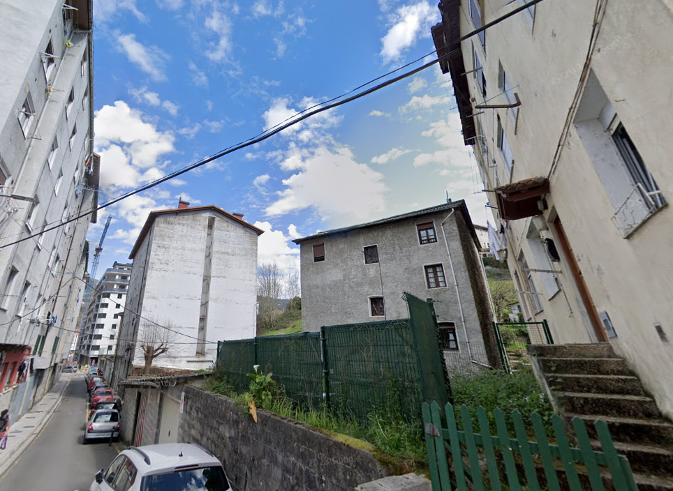 Udalak hasiera eman dio Txontako eta Errekatxuko hiri-antolamendu plan orokorraren aldaketa puntualari eta hari lotutako partaidetza planari Artxiboko argazkia. Errekatxu Bidea.