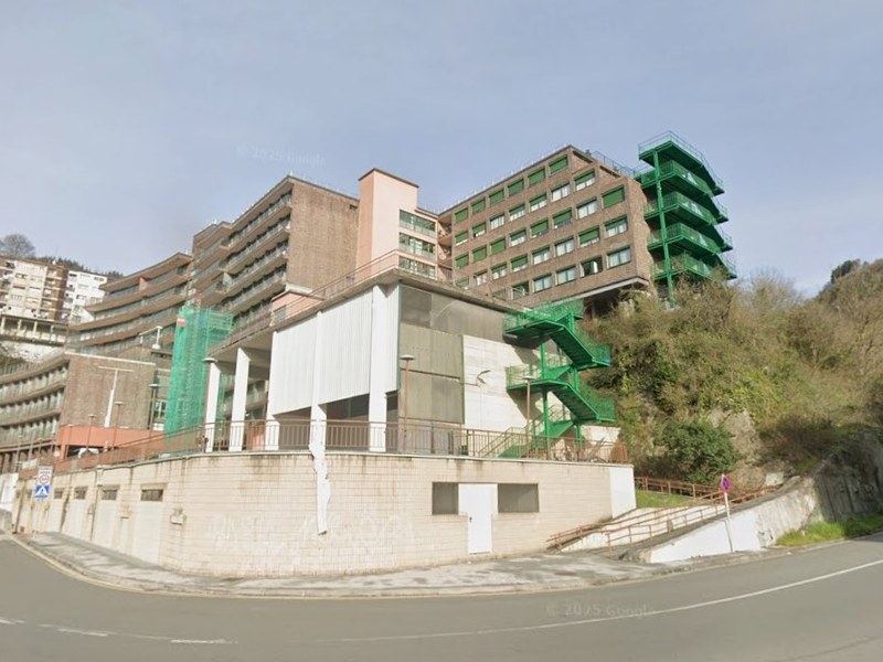 Udalak obrak egingo ditu Legarre 8 zenbakiko terraza inpermeabilizatzeko eta garajeetako filtrazioak konpontzeko