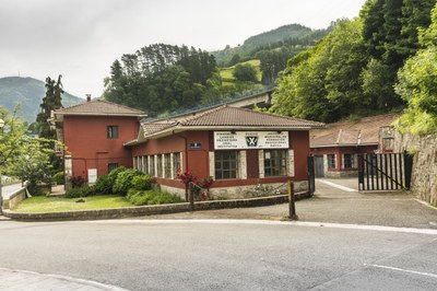 AZITAIN-Eibarko Oinarrizko Lanbide Heziketako Udal Institutua.