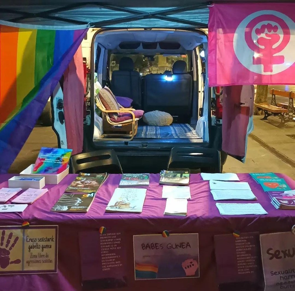 SexuBizi-Gune Morea zerbitzua Arrateko jaietan SexuBizi-Gune Morea zerbitzua Arrateko jaietan