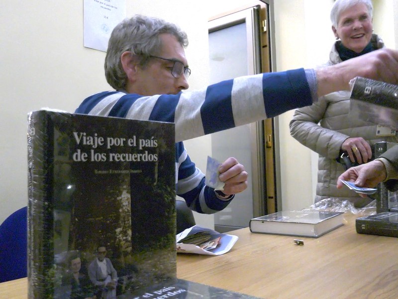“Viaje al país de los recuerdos" liburuaren 4.edizioaren aurkezpena