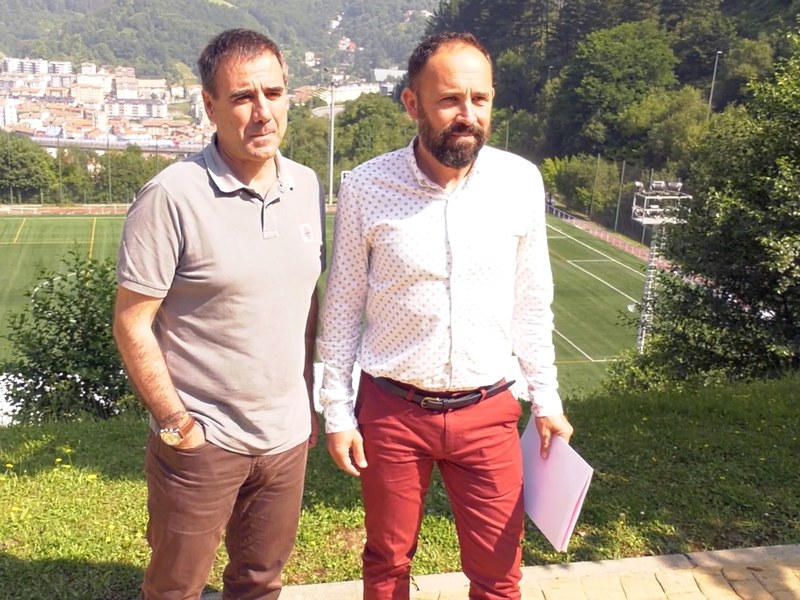 Unbeko futbol zelaien birmoldaketa hitzarmena