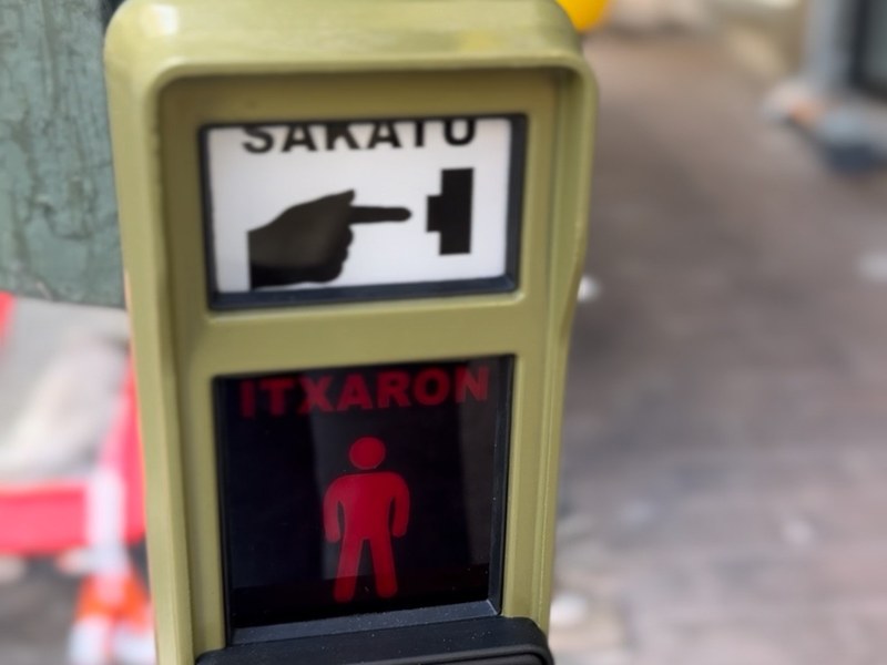 Eibarko Udala urratsak ematen ari da Euskararen Normalizazio Planaren barruan