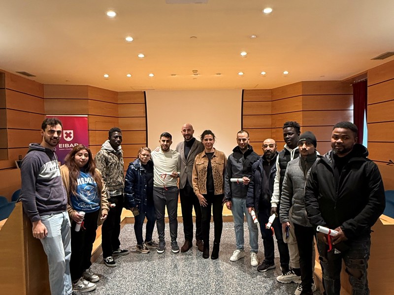 Debabarrena Integra – Bat Eginez egitasmoko 11 ikaslek.