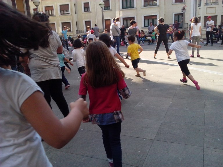 57. Euskal jaia kalian