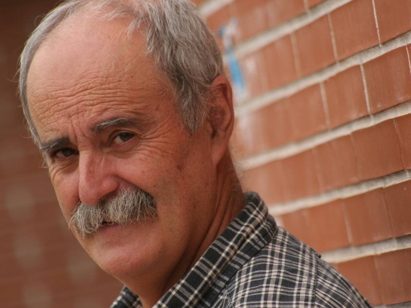 Idazlearekin harixa emoten: Juan Kruz Igerabide Juan Kruz Igerabide