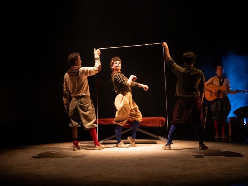 Obra de teatro La loca historia del siglo de oro de la compañía La escalera de tijera