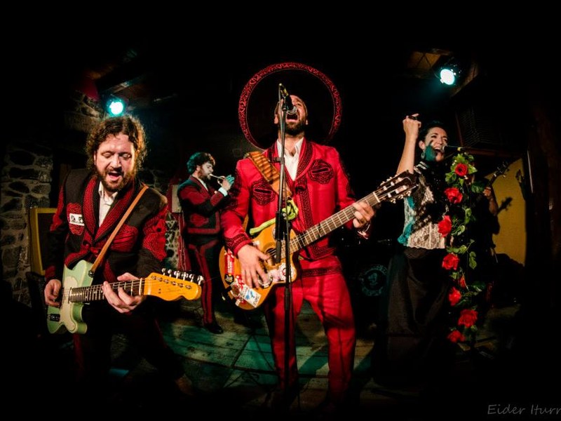 Los Zopilotes Txirriaos