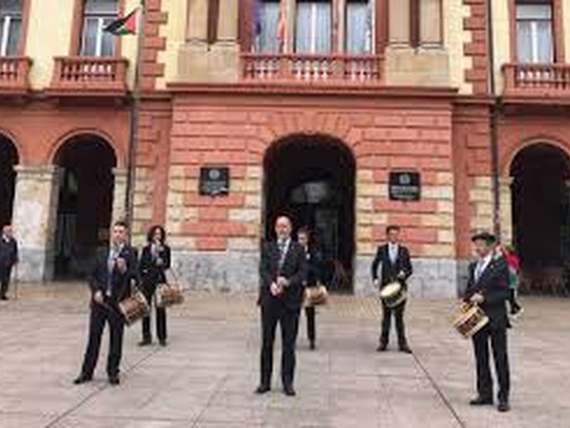 Usartza txistulari banda