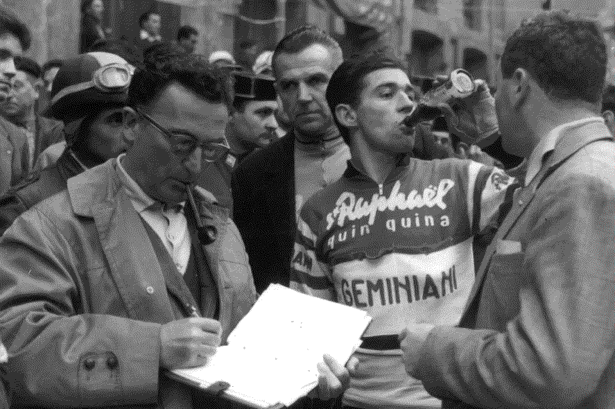 “La arquitectura de la bicicleta en Eibar”: Joseba Aranzabalen hitzaldia irailaren 30ean, osteguna, Klub Deportiboaren egoitzan, 19:30ean. 1960ko Bicicleta Eibarresa. Jean Claude Annaert frantziarra, 5. etaparen irabazlea. Argazkia: Ares.