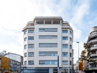 Arragueta kaleko Beistegui Hnos (BH) eraikinean jarriko da urriaren 2an 2023ko Docomomo plaka eraikinaren ondare-balioa nabarmentzeko