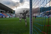 Aurrera doa “Eibar erretrofotografiatu, 1950-1970” lana, antzina eta oraina argazkietan batzeko asmoa.