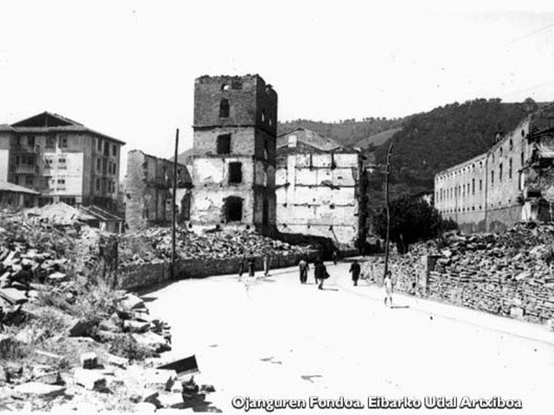 Eibarko eskolekin elkarlanean, Ego Ibarra Batzordeak historiako hitzaldi-sorta antolatu du ikasleentzat