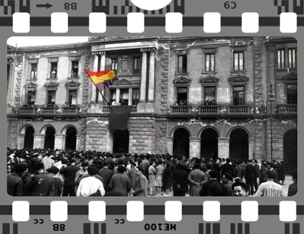 Eibarko Udal Artxiboak berreskuratu egin du Errepublika Aldarrikatzeko Aktaren testu osoa eta 1931ko apirilaren 14ko goizean irakurri zen Bandoa