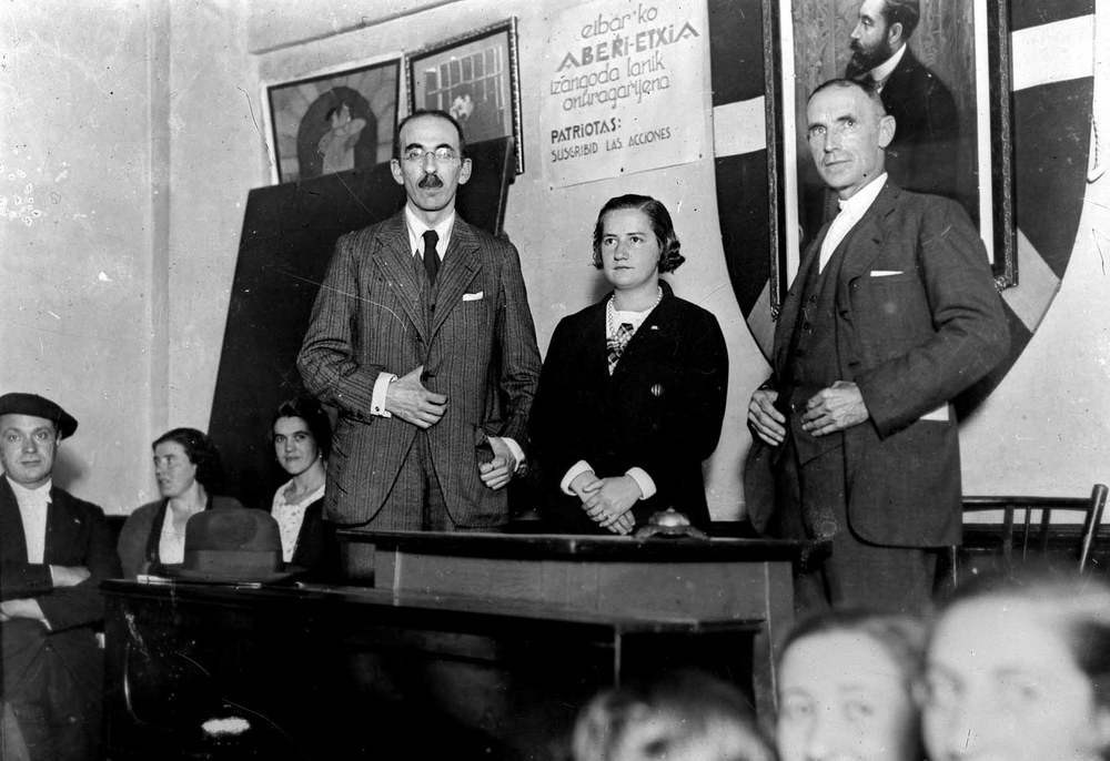 I. Merzedes Kareaga Beka: Eibarko herriarentzat interes berezia duten ikerketa historikoko proiektuak xede I. Merzedes Kareaga Beka: Eibarko herriarentzat interes berezia duten ikerketa historikoko proiektuak xede.
