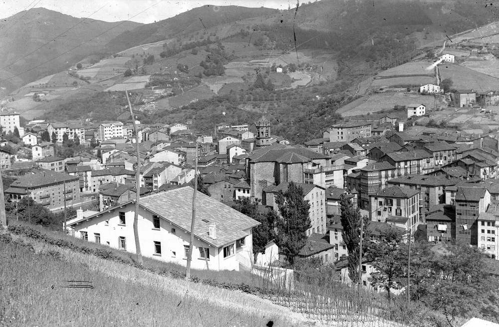 Izenak eta izanak: Eibarko kale-izenak bildu nahian egindako proiektua