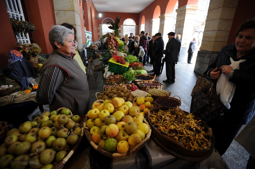 San Andres azokak 64 ekoizle bilduko ditu aurten