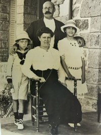 "Santiago-etxea, lugar de encuentro" dokumentala, sarean